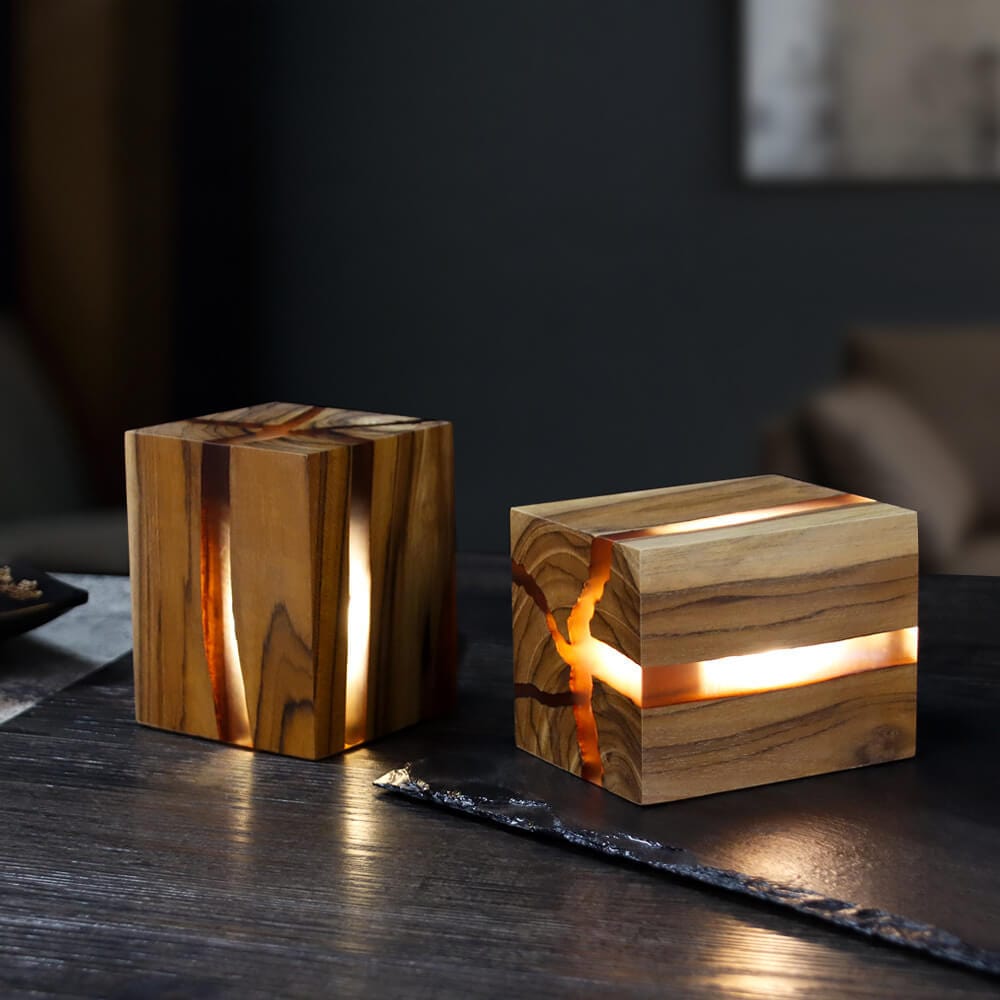 Wooden Resin Cracked Lamp